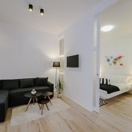 Apartment British Square With Parking Zagreb Quarto foto